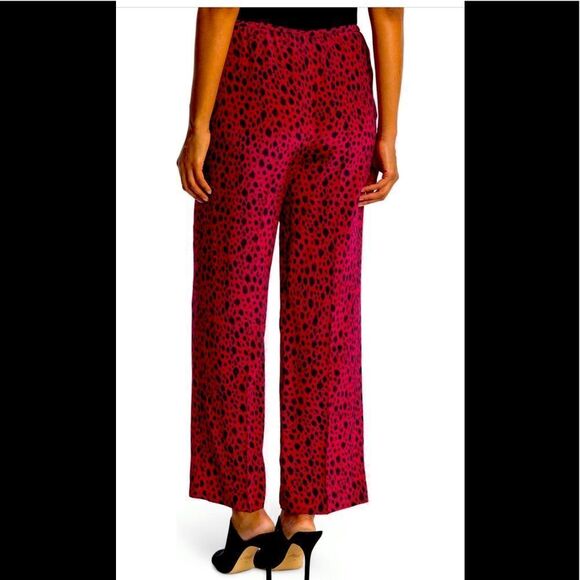St.John Collection Women’s wide leg leopard print 100% silk pant size S, NWT - Picture 2 of 9